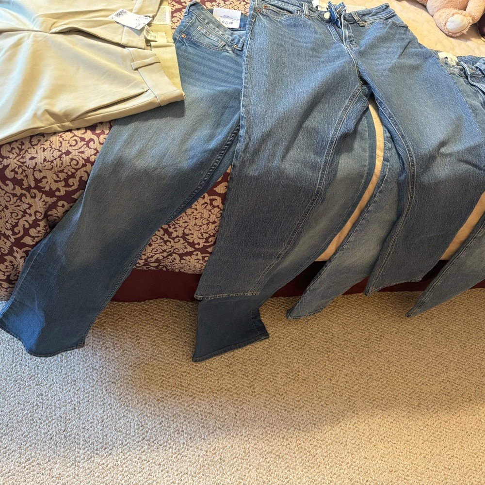 A bundle H&M pants brand new sizes 6/8/10